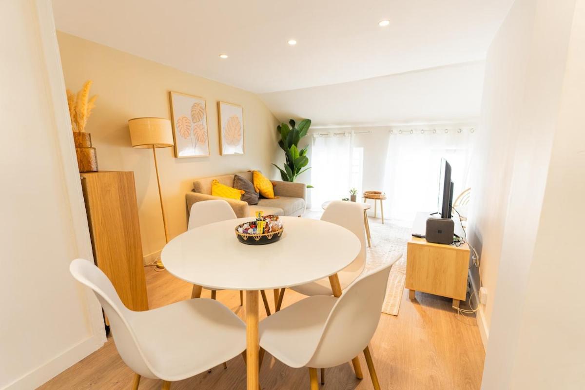 Duplex Confortable En Centre Avec 2 Chambres Châlons-en-Champagne Exteriör bild