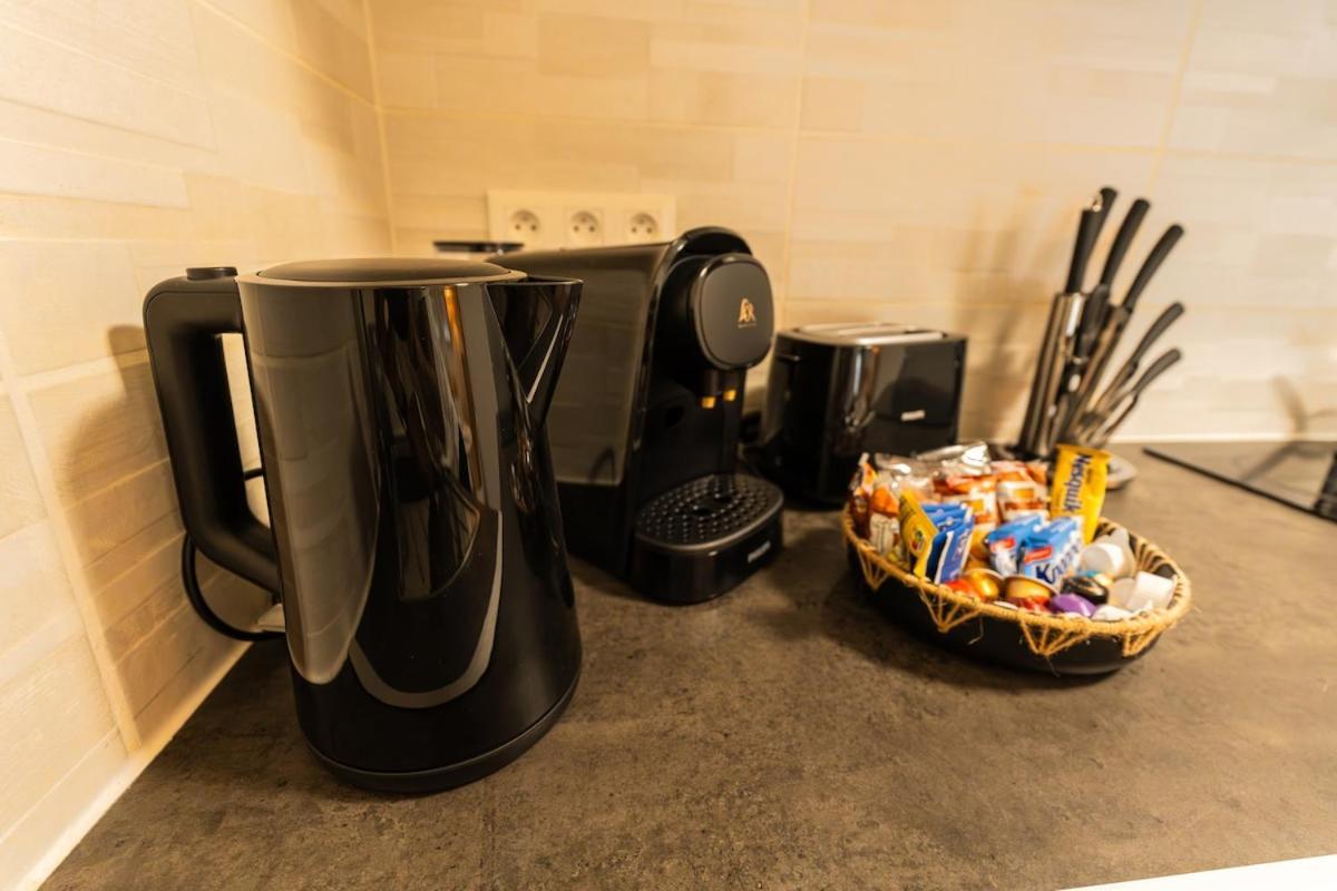 Duplex Confortable En Centre Avec 2 Chambres Châlons-en-Champagne Exteriör bild